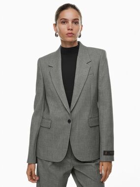 Aritzia Babaton Producer Blazer Size 6 Tailored Structured Work Jacket Classic